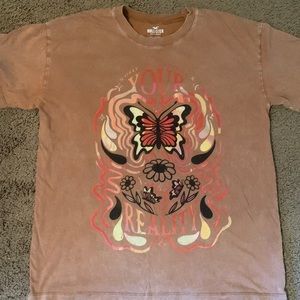 This T-Shirt is from Hollister, I’ve had it a little more than a year.